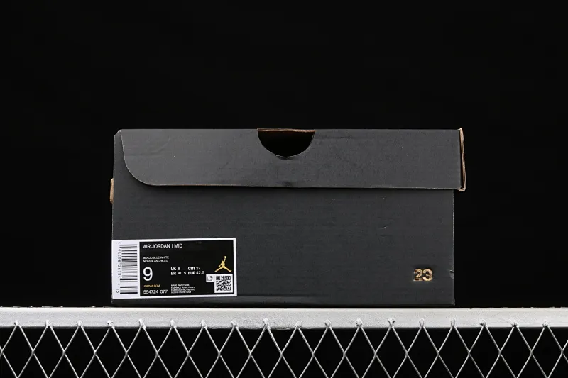 All categories Air Jordan Jordan series basketball shoes Air Jordan 1 Mid Air Jordan 1 Mid AJ1 Joe 1 black and blue China basketball shoes 554724-077
